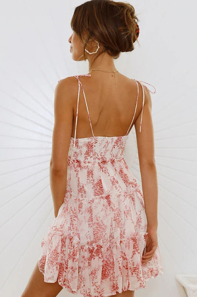 Minikleid mit Blumenmuster und Rüschen