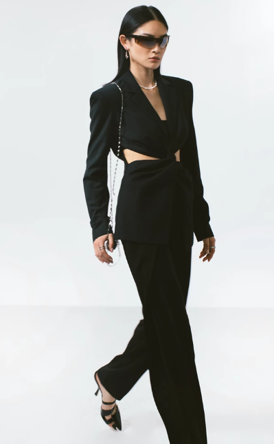 JACKE MIT VERDREHTEN CUT-OUTS - SCHWARZ