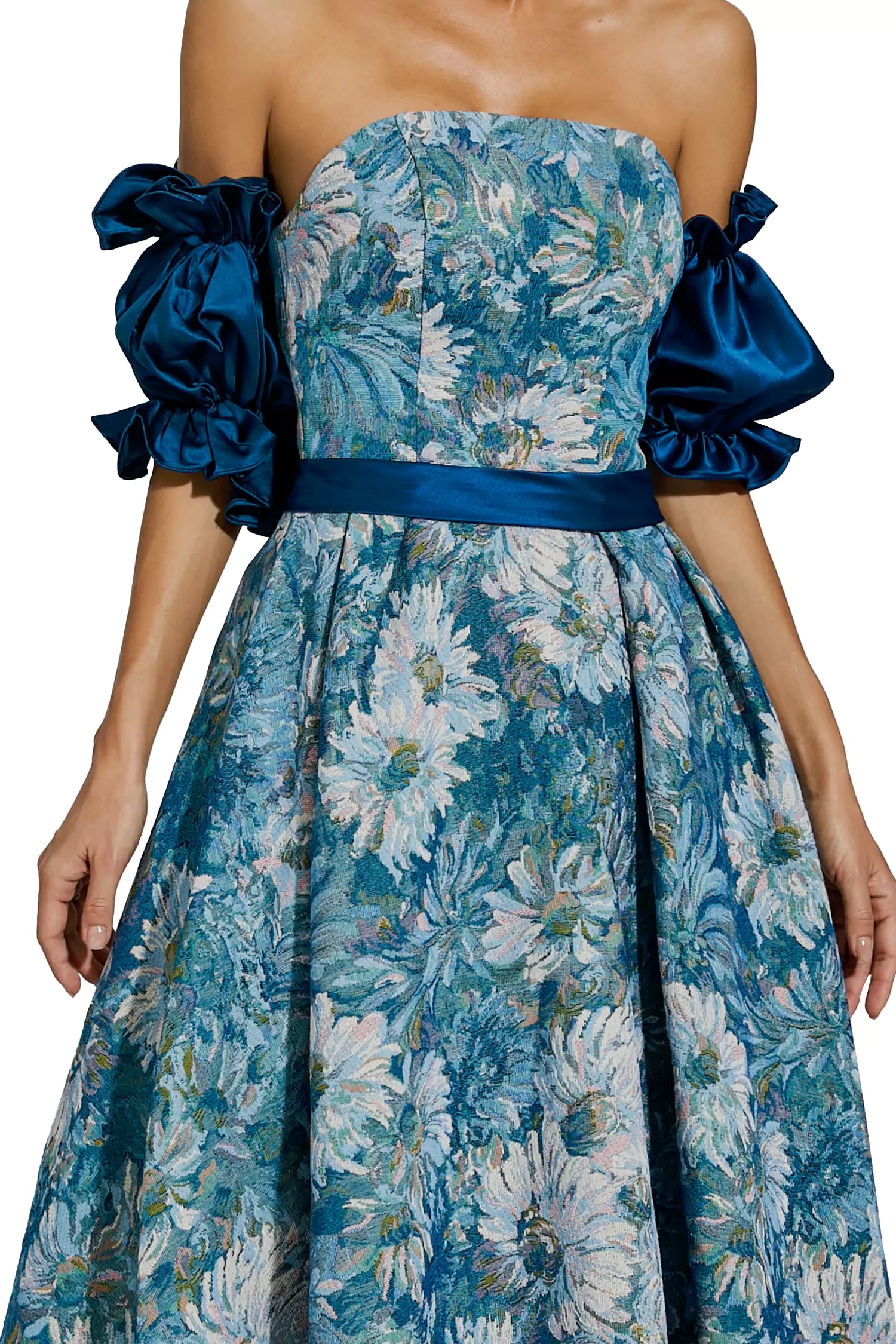 Samia – Schulterfreies Kleid mit Puffärmeln in Blau