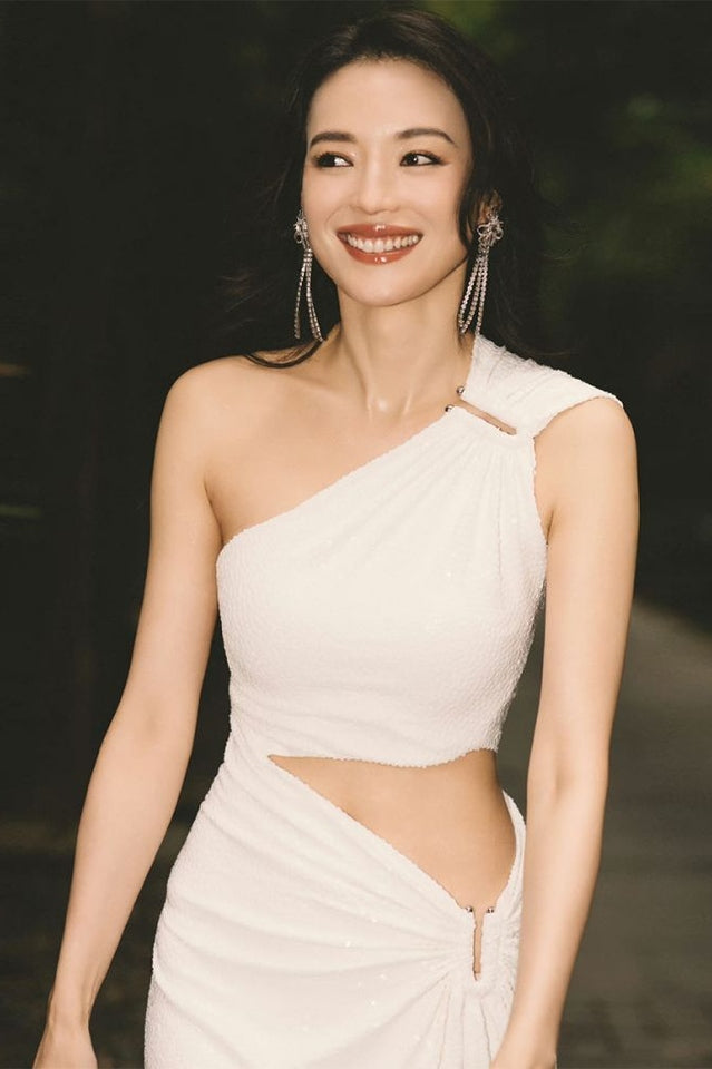 Midikleid mit One-Shoulder-Träger und Cut-Outs am Oberschenkel