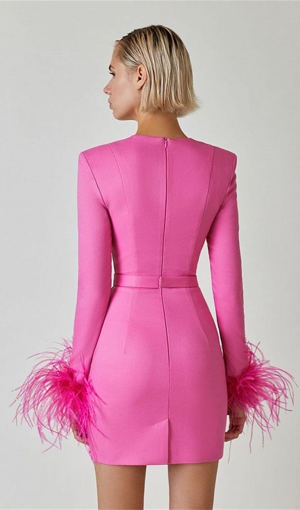 Stretch-Minikleid mit langen Ärmeln in HYPER Pink