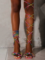 Sandalen mit Schleife und Strass-Pailletten