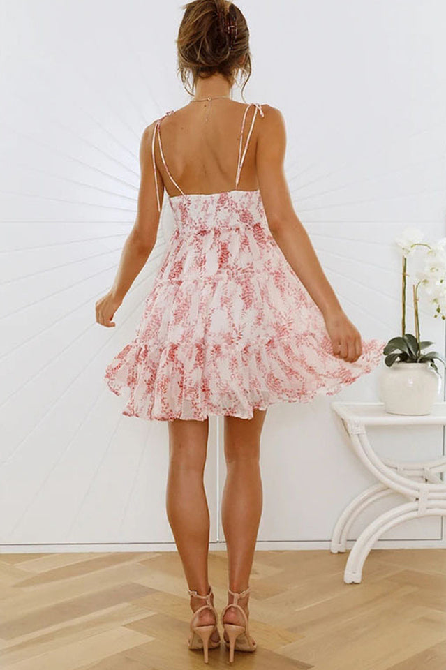 Minikleid mit Blumenmuster und Rüschen