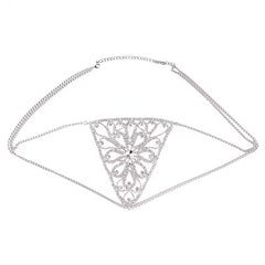 Blumenförmiger Bikini mit blinkenden Diamanten