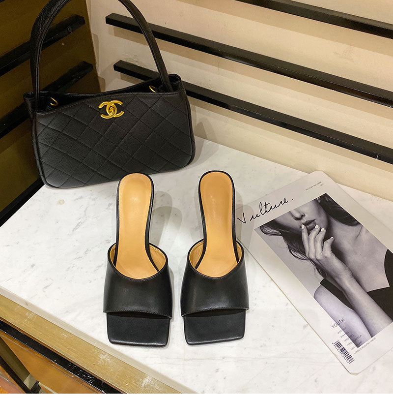 Mules básicos de punta cuadrada de moda