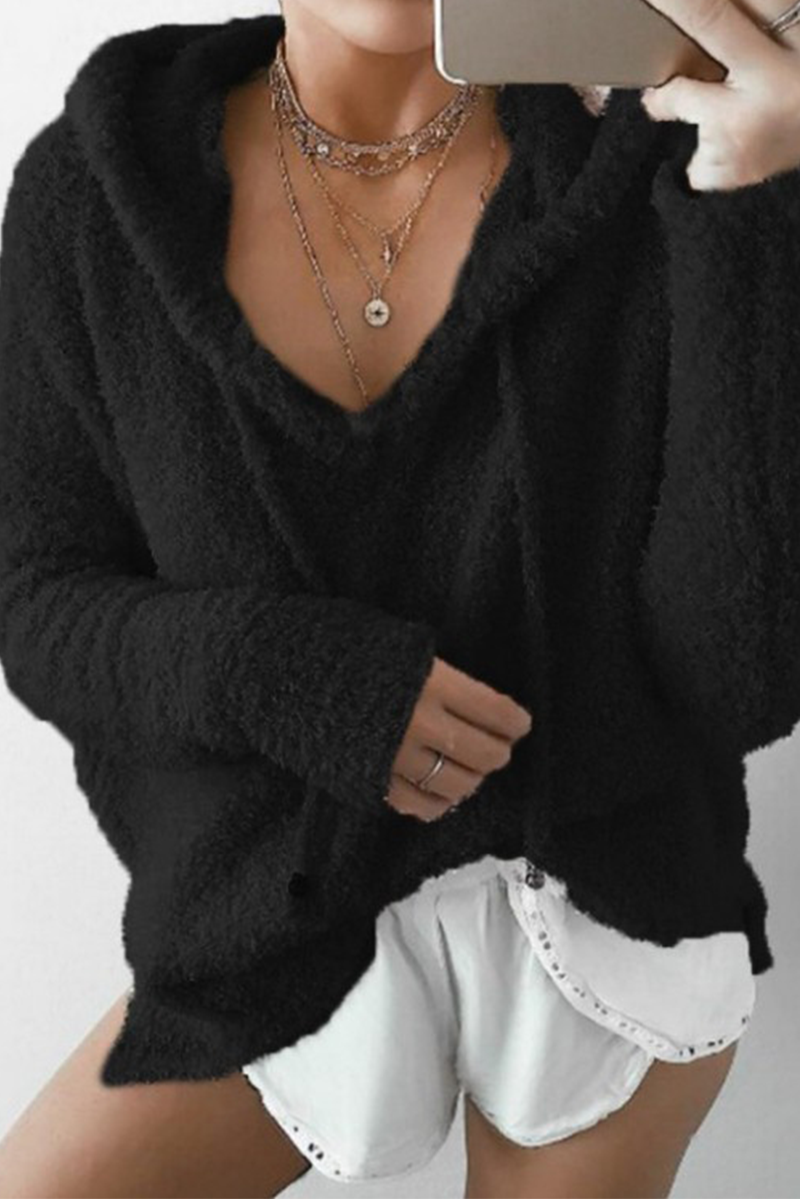 Tops con capucha y cuello con cordón ajustable y unión dividida sólida