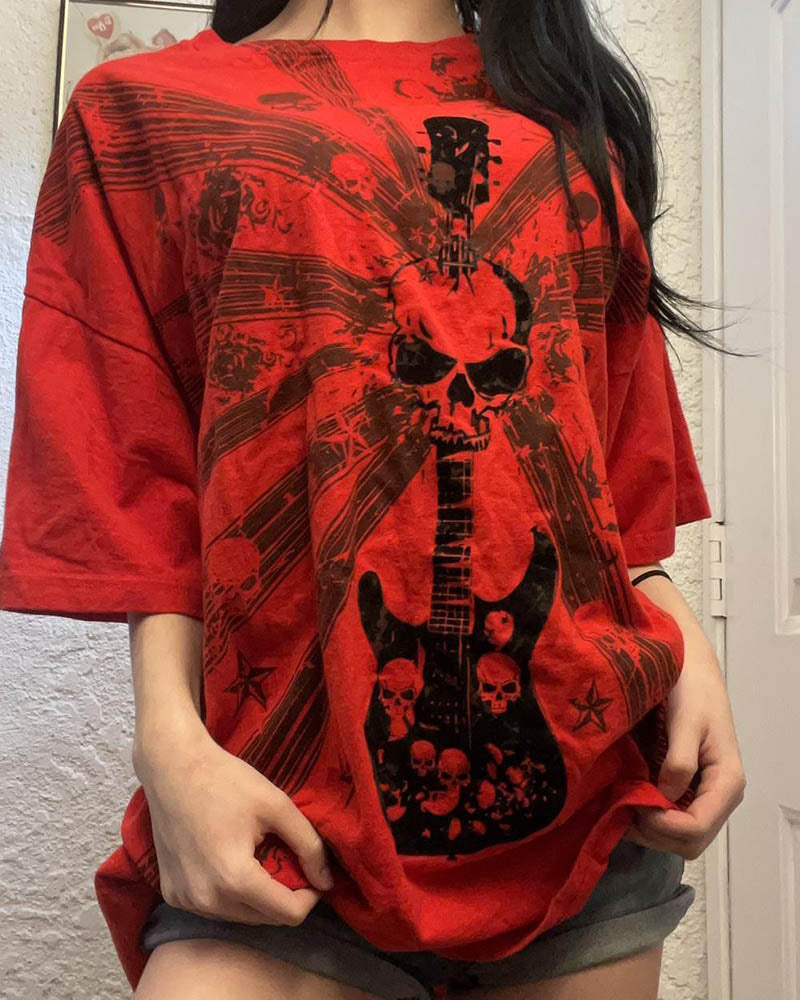 Umbriel – Oversize-T-Shirt mit Grunge-Grafik im Totenkopf-Stil