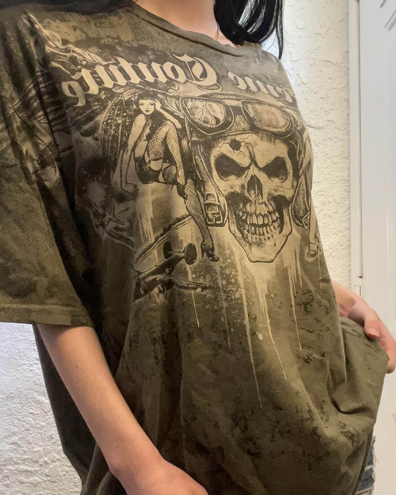 Umbriel – Oversize-T-Shirt mit Grunge-Grafik im Totenkopf-Stil