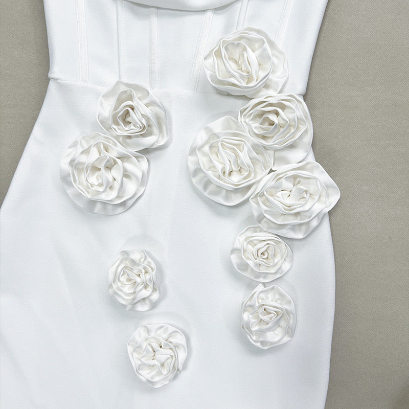 High Tide – Minikleid aus Leinen mit Blumenverzierung