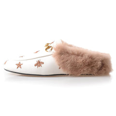 Mules de piel peluda con bordado de estrella de abeja