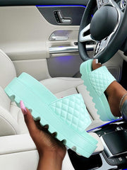 Einfarbige Plateau-Slipper