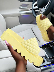 Einfarbige Plateau-Slipper