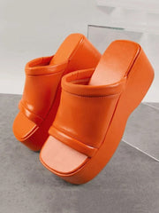 Sandalen mit Plateauabsatz und Keilabsatz