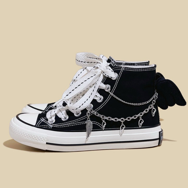 Herren-Sneaker aus Segeltuch mit Metallkette und Fledermausmotiv