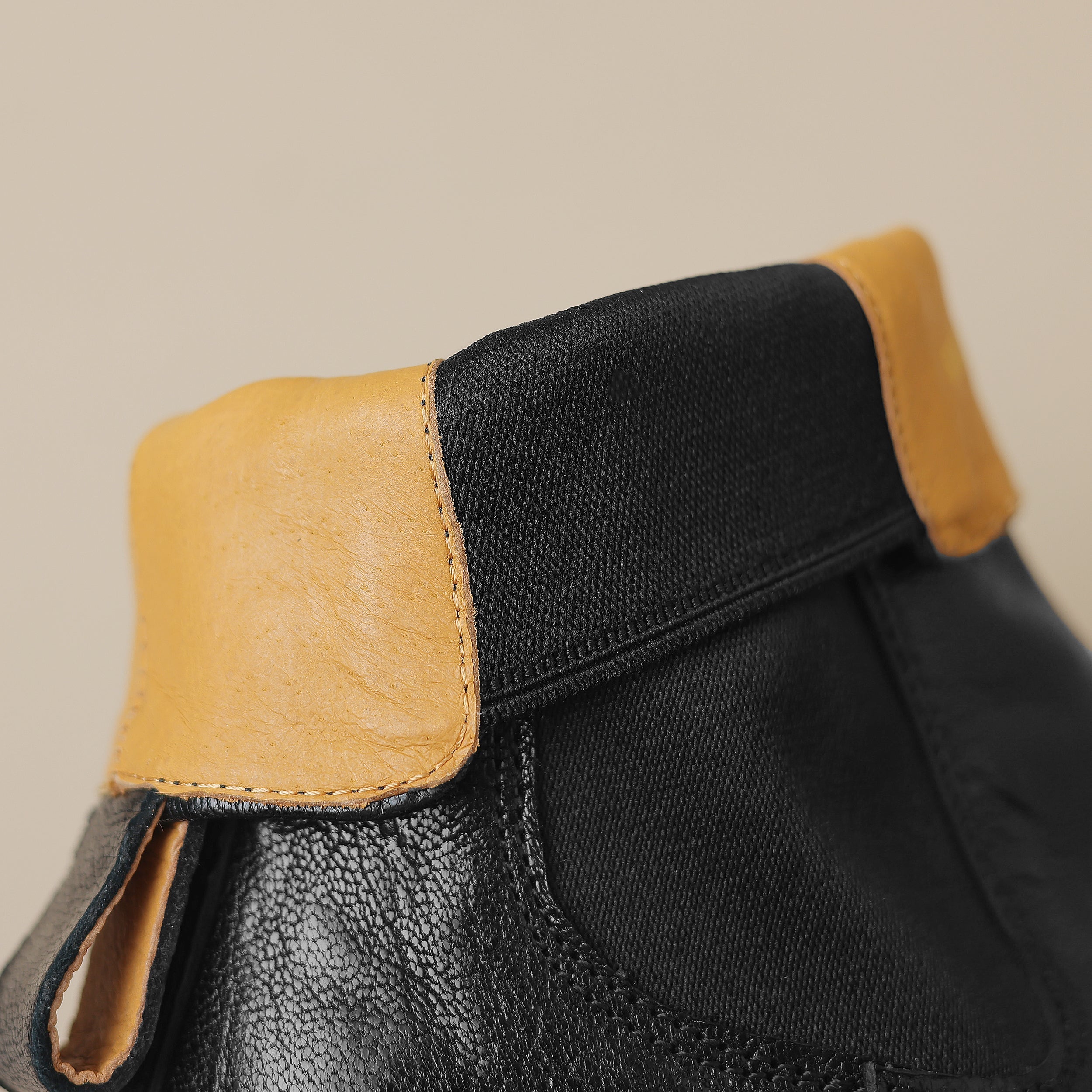 Chelsea-Boots aus Leder mit Absatz