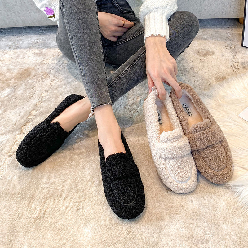 Lindos mocasines planos de piel de cordero cálidos para el invierno