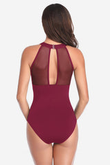 Sexy Mesh-Bademode mit Bauchkontrolle