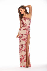 Vestido largo con lentejuelas brillantes y abertura pronunciada