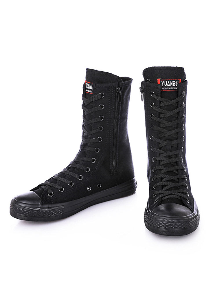 Schnürstiefel aus Segeltuch
