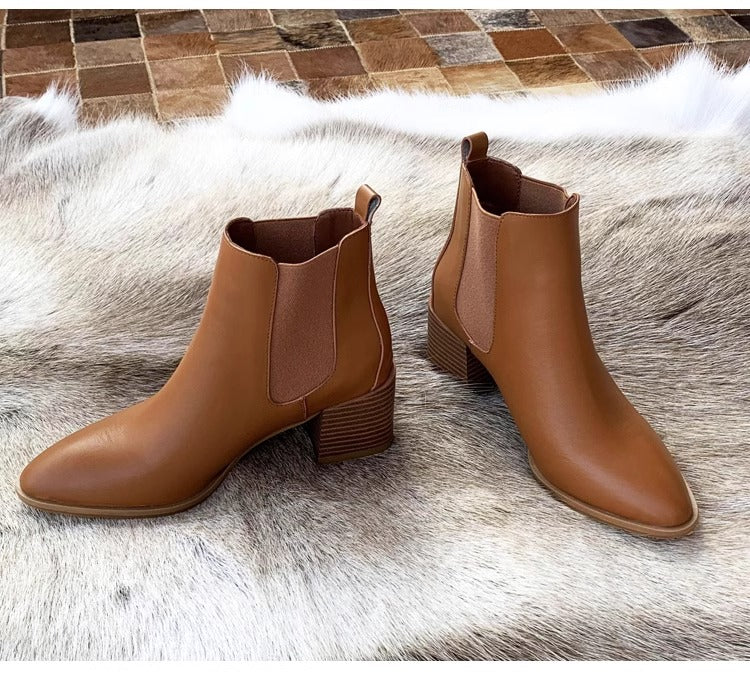 Botines Chelsea de piel de ante con tacón de bloque para mujer
