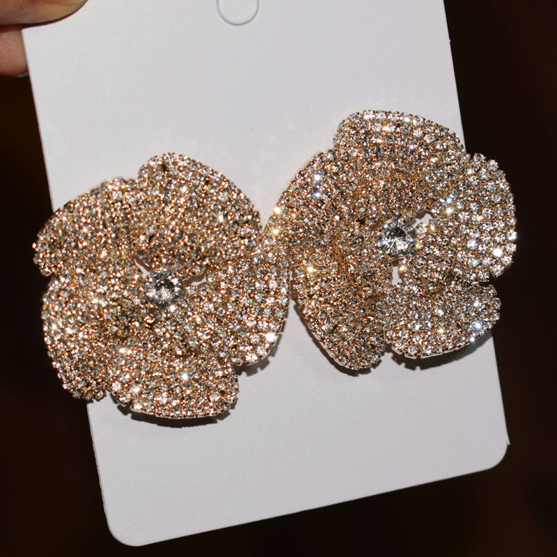 Strass-Blumenohrringe