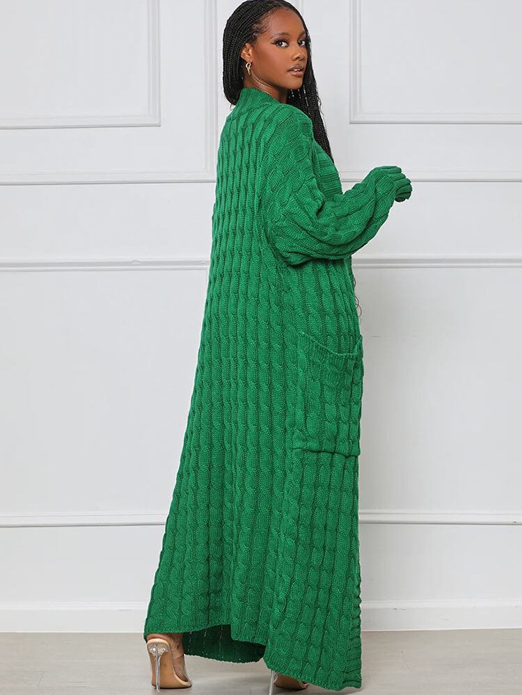 Einfarbige, figurbetonte Strickjacke mit langen Ärmeln