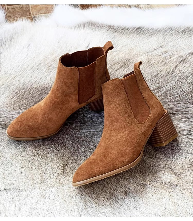 Botines Chelsea de piel de ante con tacón de bloque para mujer