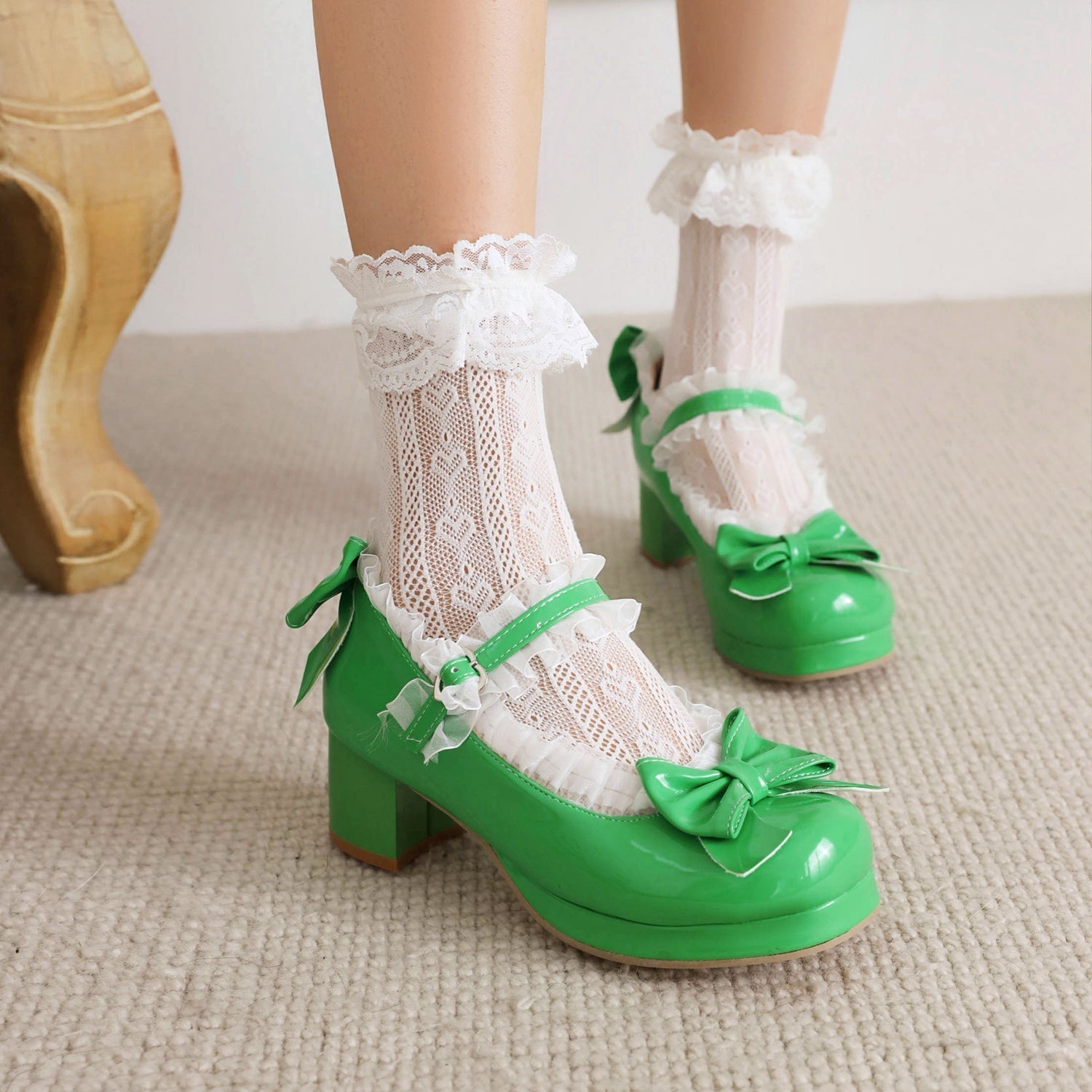 Süße Lolita-Schuhe mit rosa Schleifen und klobigem Absatz