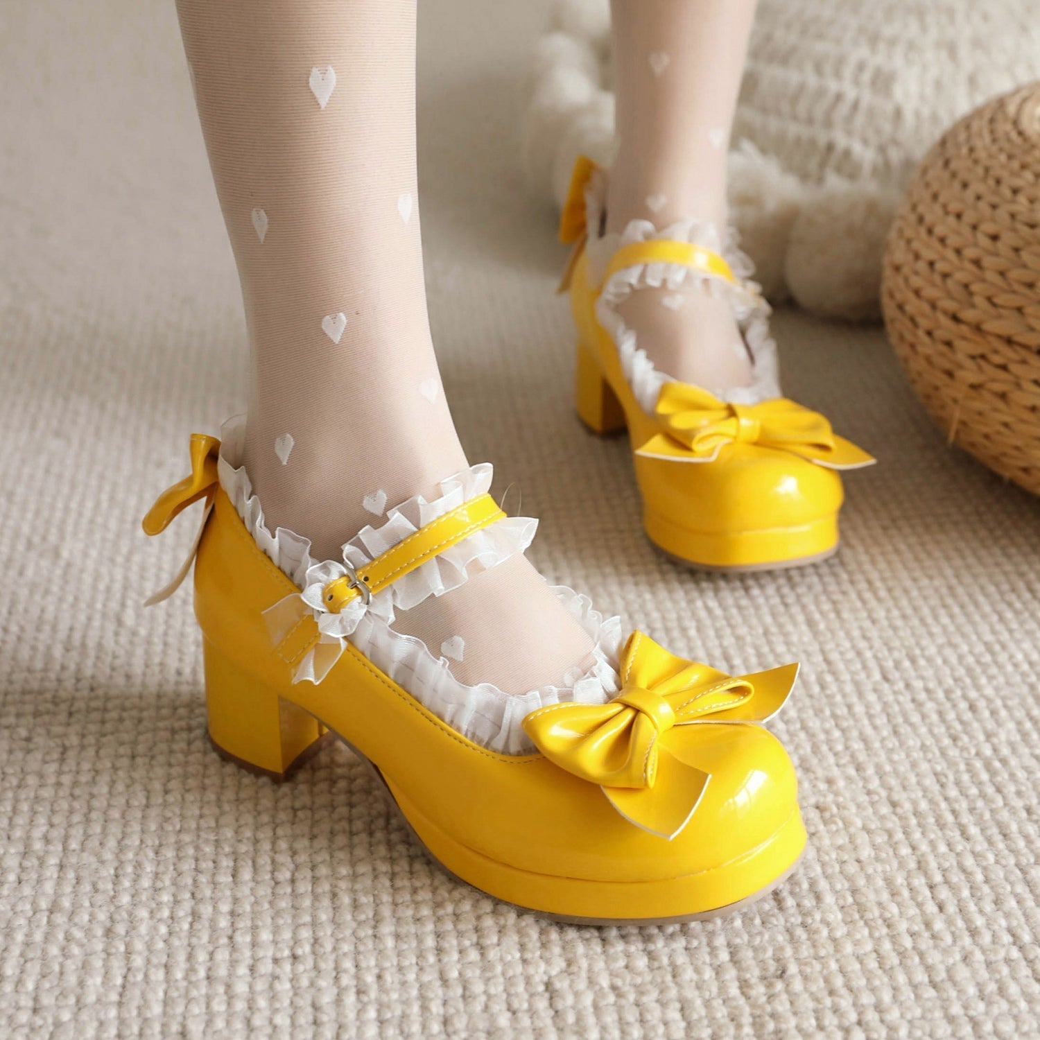 Süße Lolita-Schuhe mit rosa Schleifen und klobigem Absatz