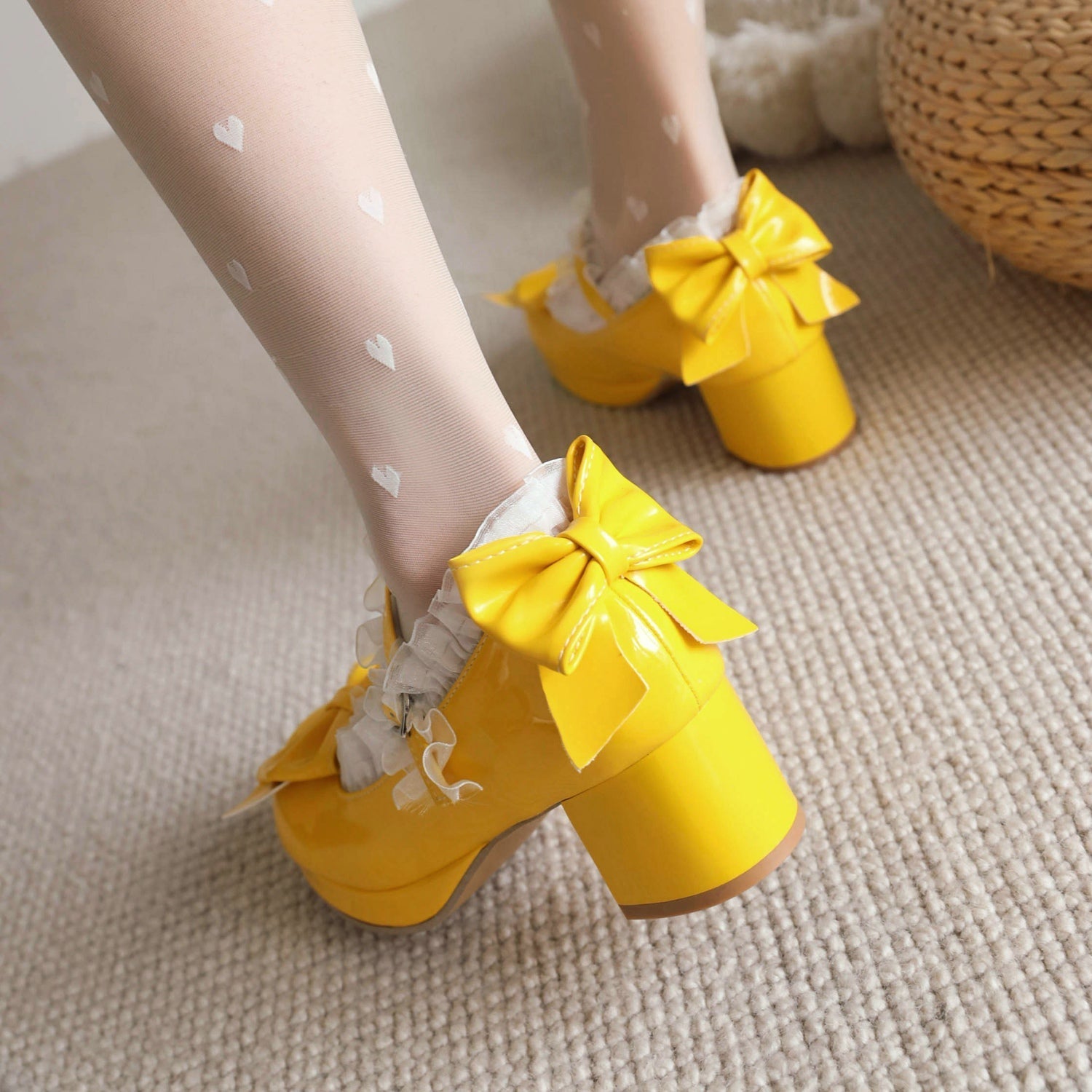 Süße Lolita-Schuhe mit rosa Schleifen und klobigem Absatz
