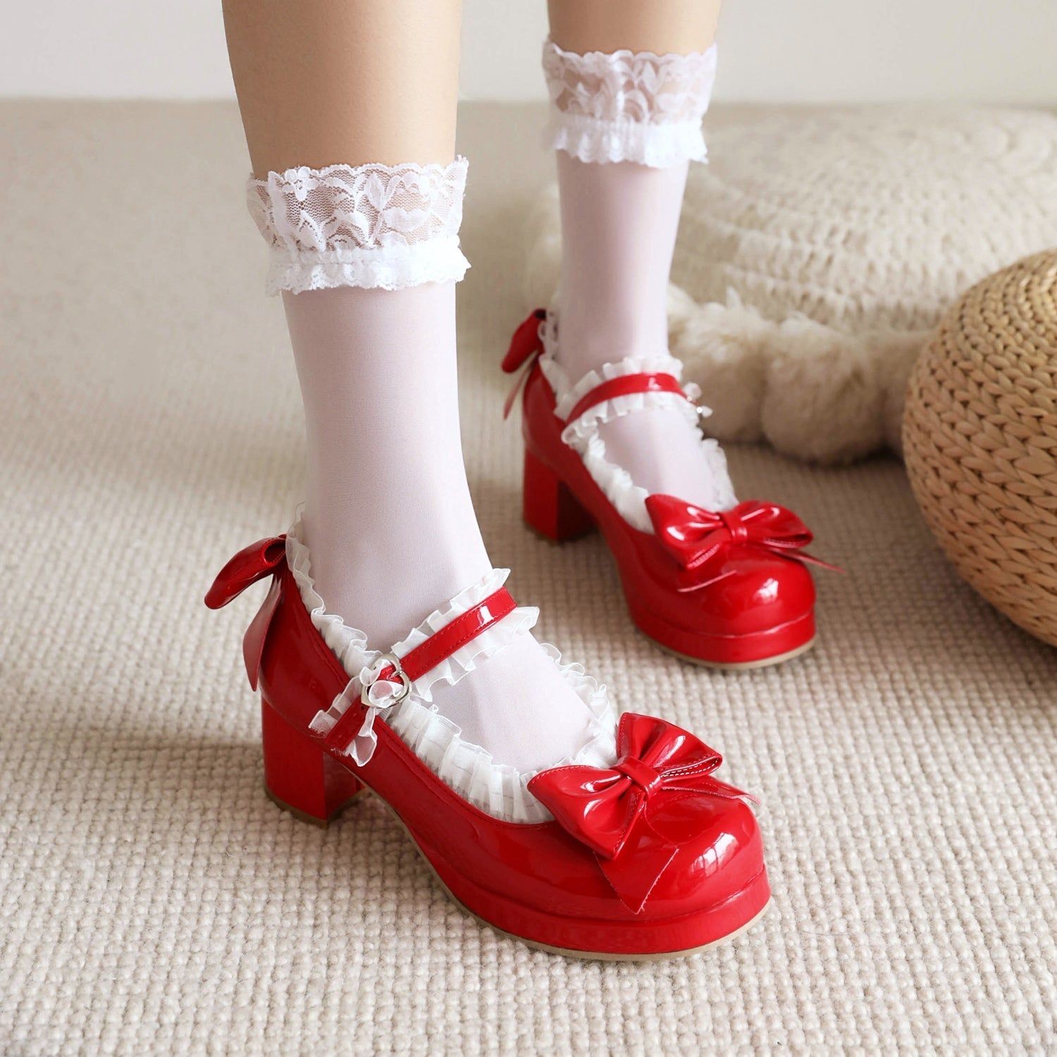 Süße Lolita-Schuhe mit rosa Schleifen und klobigem Absatz