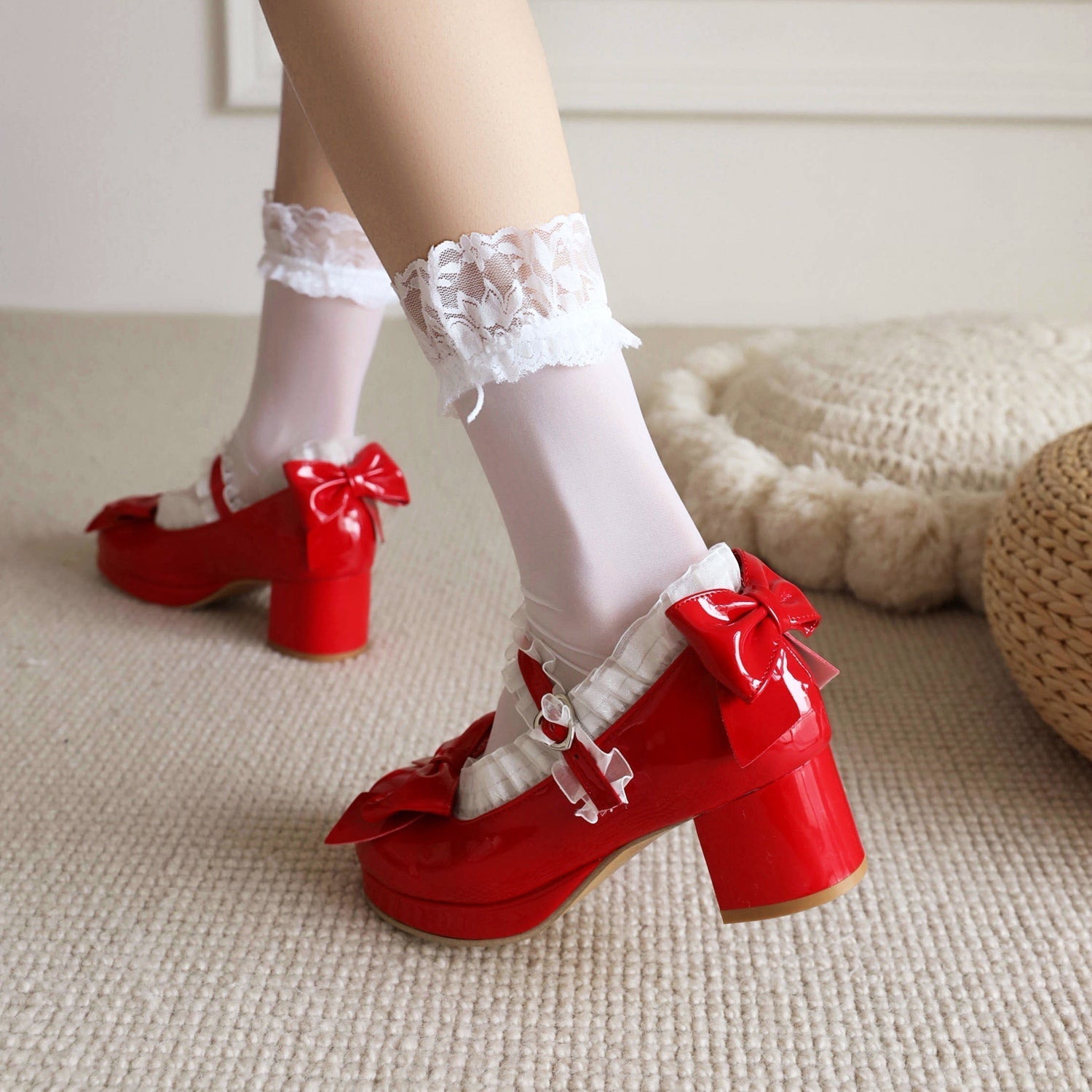 Süße Lolita-Schuhe mit rosa Schleifen und klobigem Absatz