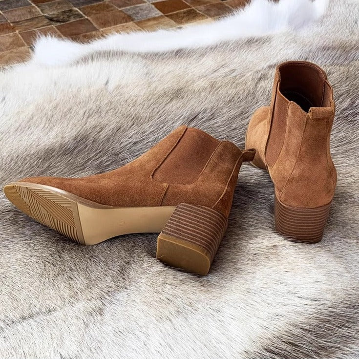 Botines Chelsea de piel de ante con tacón de bloque para mujer