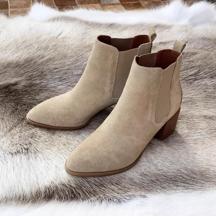 Botines Chelsea de piel de ante con tacón de bloque para mujer