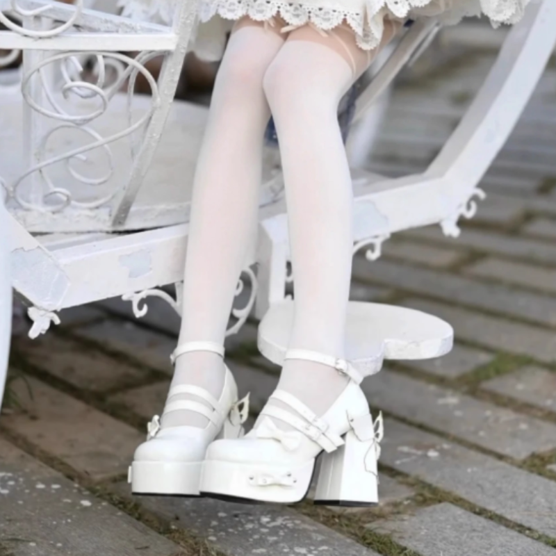 Latform Heels