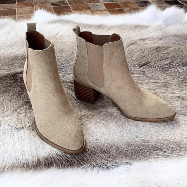 Botines Chelsea de piel de ante con tacón de bloque para mujer