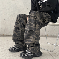 Pantalones cargo de camuflaje de corte holgado