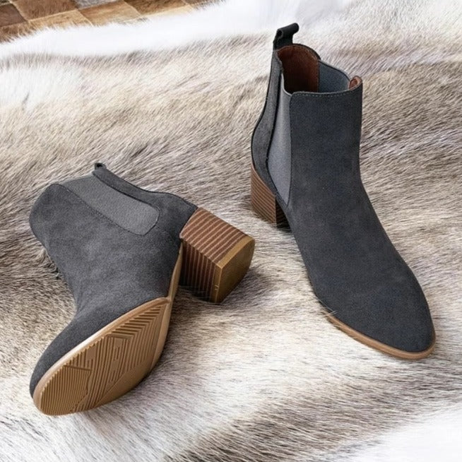 Botines Chelsea de piel de ante con tacón de bloque para mujer