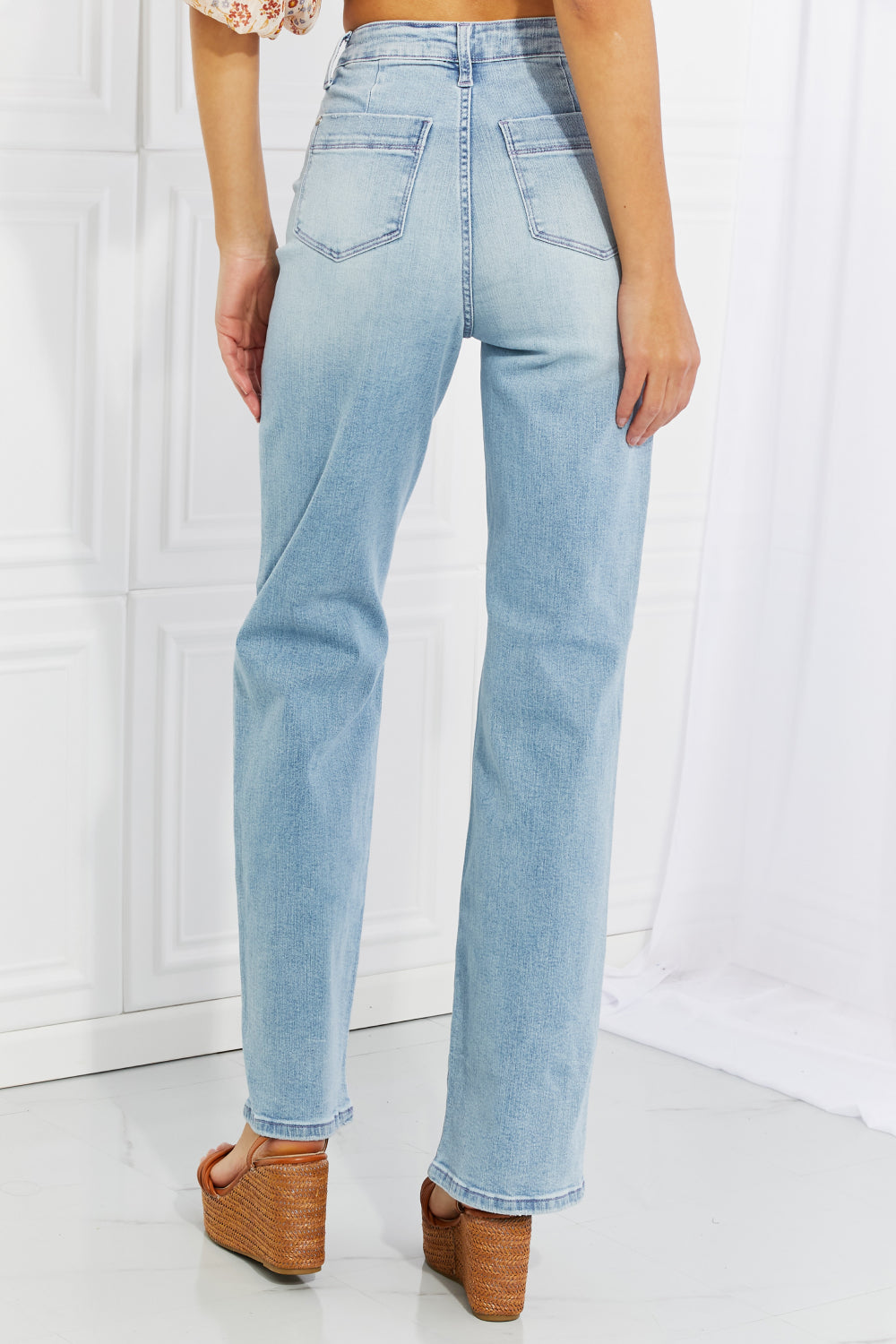 Vaqueros de pierna ancha y cintura alta de talla grande de Judy Blue Harper