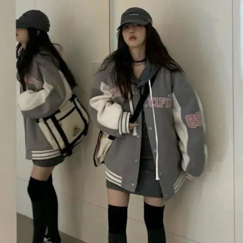 Wattierte Collegejacke im Vintage-Stil mit Logo-Stickerei