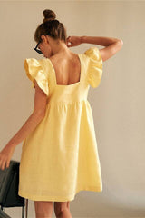 Minikleid mit eckigem Kragen und Schmetterlingsärmeln