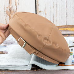 Hut aus Pu-Leder mit quadratischer Schnalle