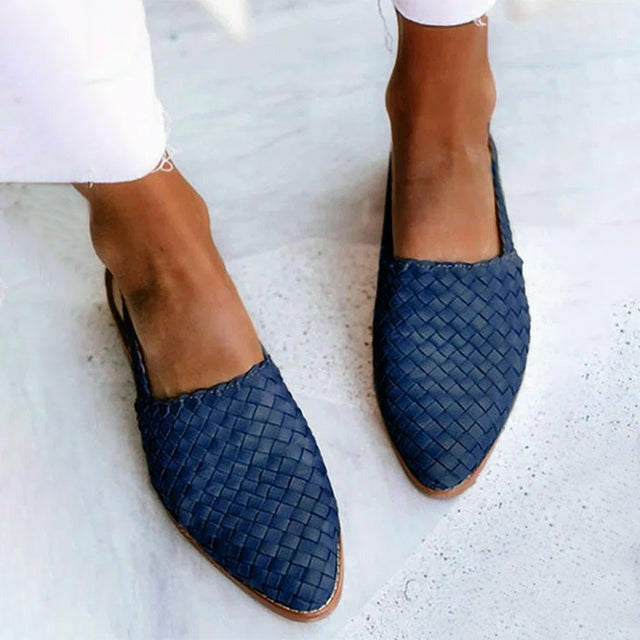 Zapatos planos puntiagudos trenzados vintage