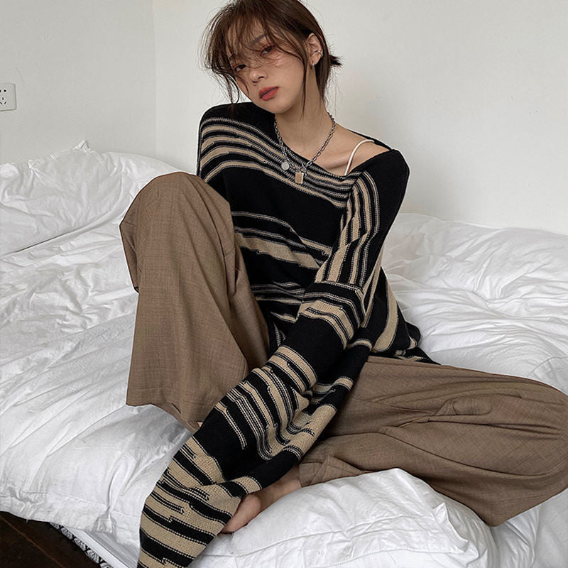 Oversize-Strickpullover mit Streifen