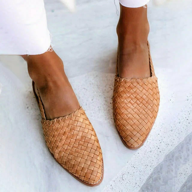 Zapatos planos puntiagudos trenzados vintage