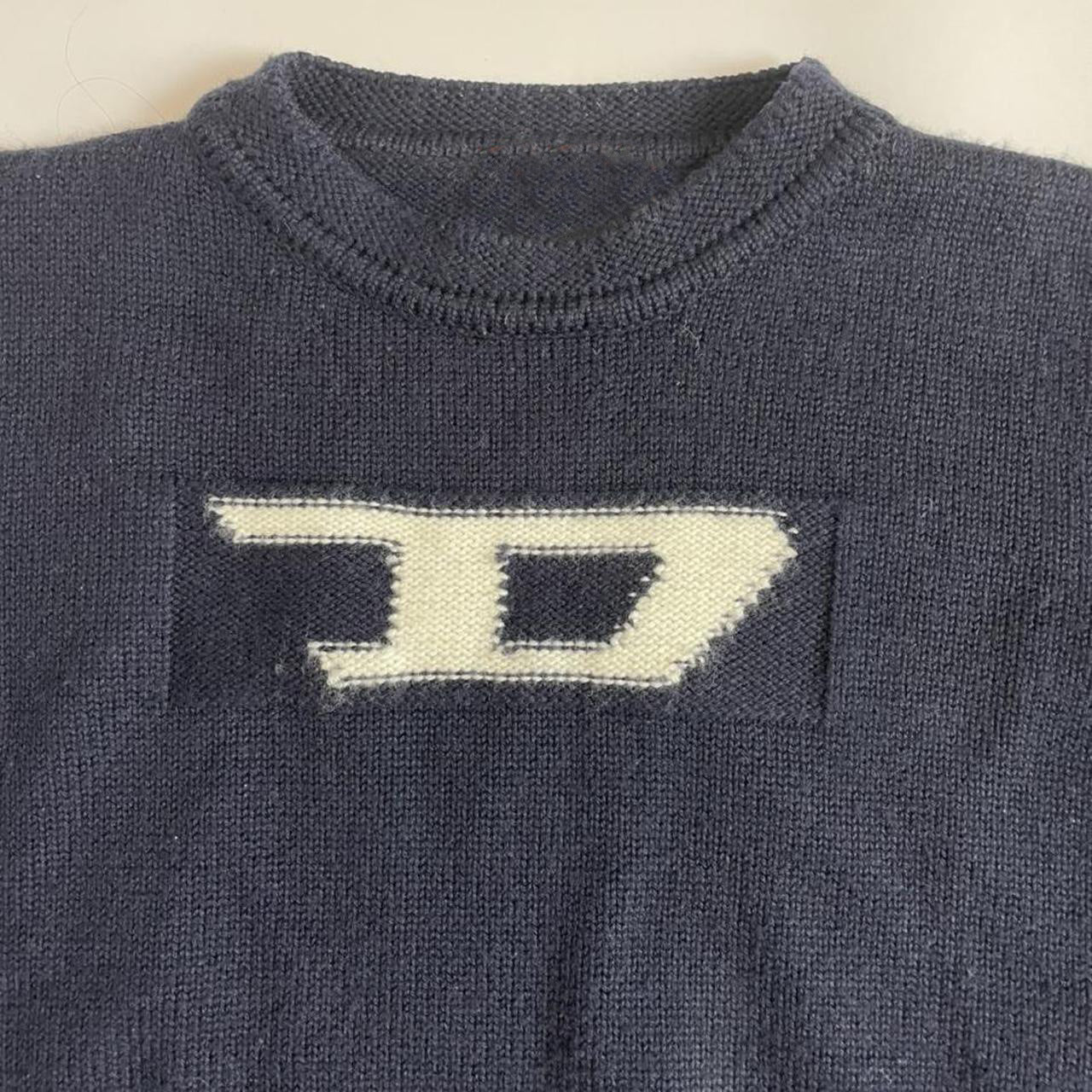 Jacquard-Strickpullover mit kontrastierendem Logo