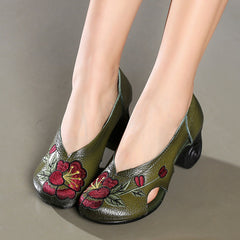 Zapatos de tacón alto con bordado hecho a mano y zapatos de cuero ahuecados