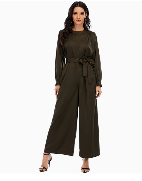 Satin-Jumpsuit mit Pattentasche, Knotensaum und Gürtel