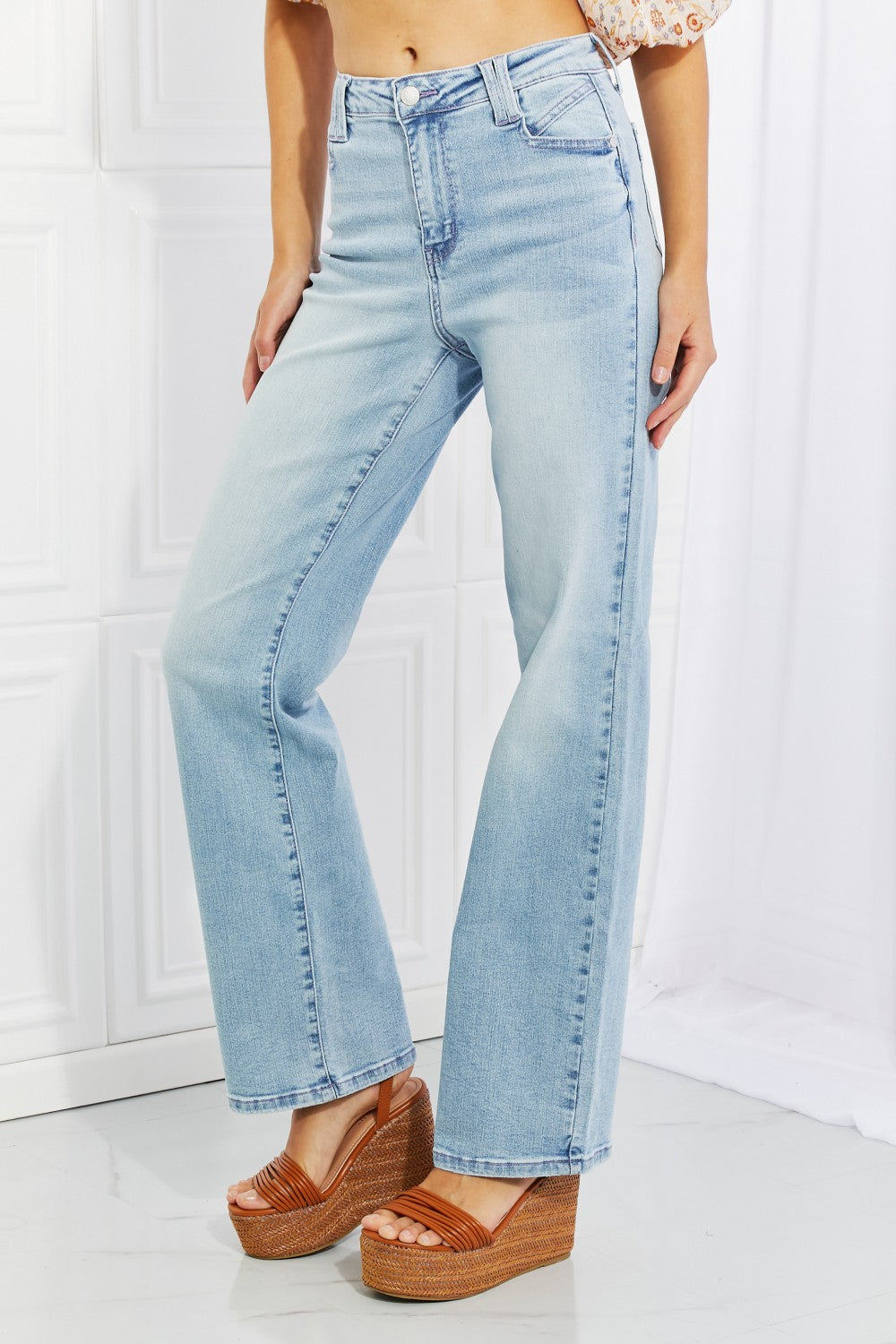 Vaqueros de pierna ancha y cintura alta de talla grande de Judy Blue Harper