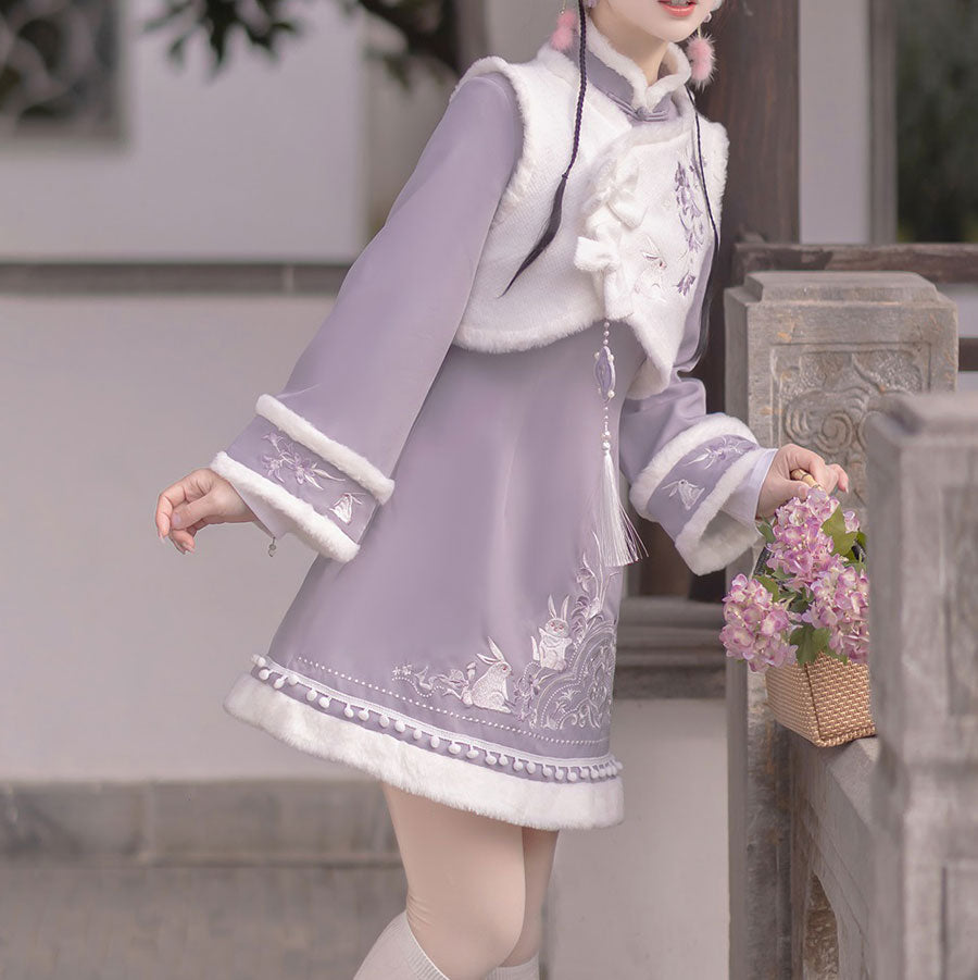 Hasenkleid-Set mit Schleife und Blumen